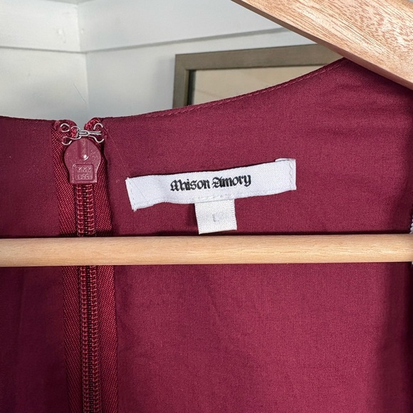 Elegant Burgundy Maxi Dress - Picture 3 of 4